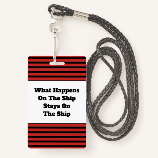 Ruitende scheepvaartskool voor gevaccineerde Humor Badge (Achterkant met draagriem)