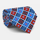 Ruitenventilator geometrisch rood en blauw tweezij stropdas (Opgerold)