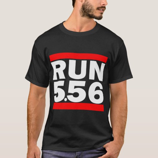 Run 5.56 Lang Pistool AR 15 Premium T-shirt (Voorkant)