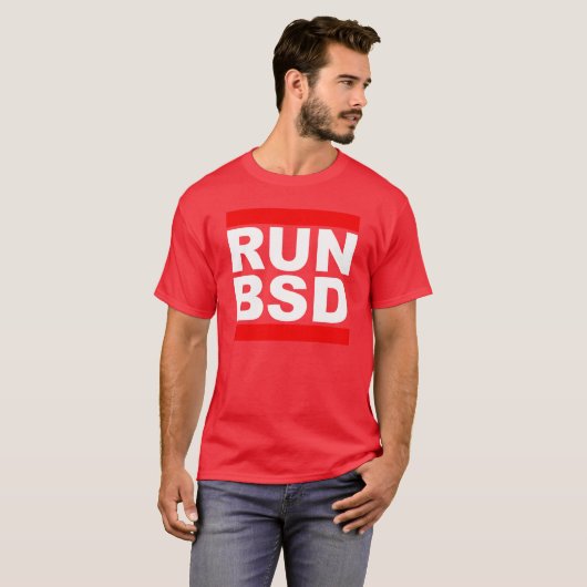 RUN BSD Cool WhiteRed Design voor Unix Hackers Sys T-shirt (Voorkant volledig)