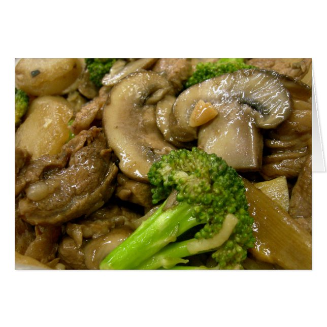 Rundvlees, broccoli en champignonbroed (Voorkant Horizontaal)
