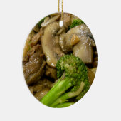 Rundvlees, broccoli en champignonbroed keramisch ornament (Rechts)