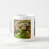 Rundvlees, broccoli en champignonbroed koffiemok (Voorkant links)