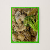 Rundvlees, broccoli en champignonbroed legpuzzel (Verticaal)