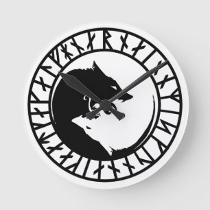 Runic Dire Wolf viking norse nordic runes Ronde Klok