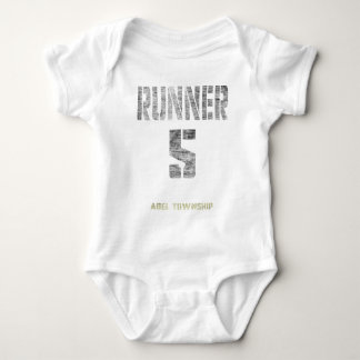 Runner 5 van Abel Township Romper