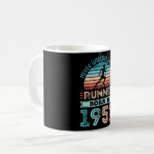 Runner geboren in 1952 70th Birthday Gift Running  Koffiemok (Voorkant links)