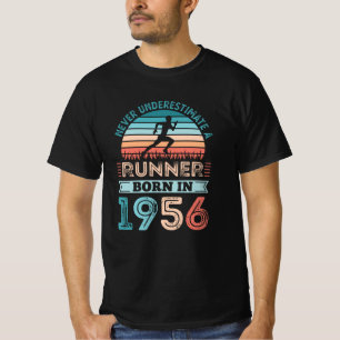 Runner geboren in 1956 70th Birthday Gift Running T-shirt