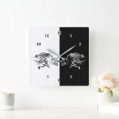 Running Lions Wall Clock Black and White Vierkante Klok (Huis)