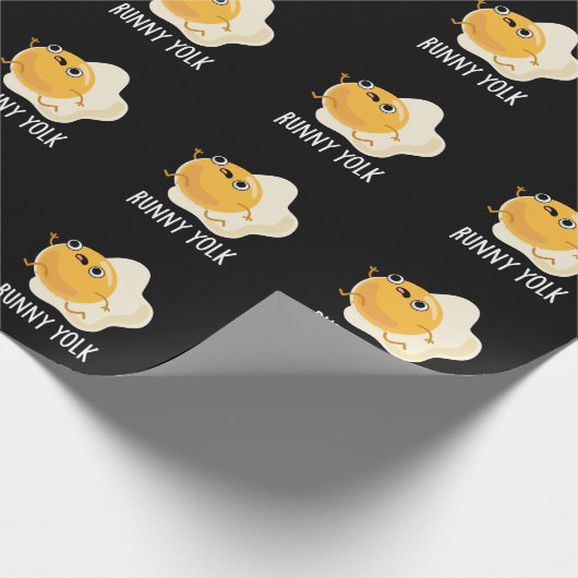 Runny Yolk Funny Food Egg Pun Dark BG Cadeaupapier (Hoek)