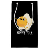 Runny Yolk Funny Food Egg Pun Dark BG Klein Cadeauzakje (Voorkant)