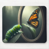 Rups die in een spiegel kijkt muismat (Voorkant)