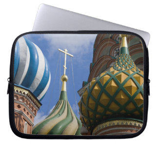 Rusland, Moskou, Rode Plein. St. Basil's Laptop Sleeve