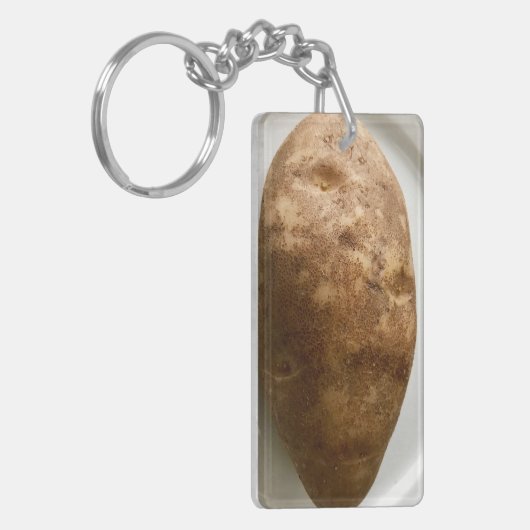 Russet Potato on White Plate Photograph Sleutelhanger (Voorkant Links)