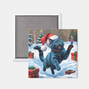 Russische Blauwe Kat die door Sneeuw Rent met Kers Magneet