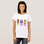 Russische matryoshka poppen op het shirt van de vr (Voorkant volledig)