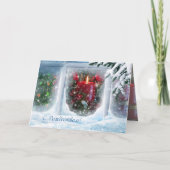 Russische vrolijke kerstkaart met dennen, kaarsen feestdagen kaart (Voorkant)