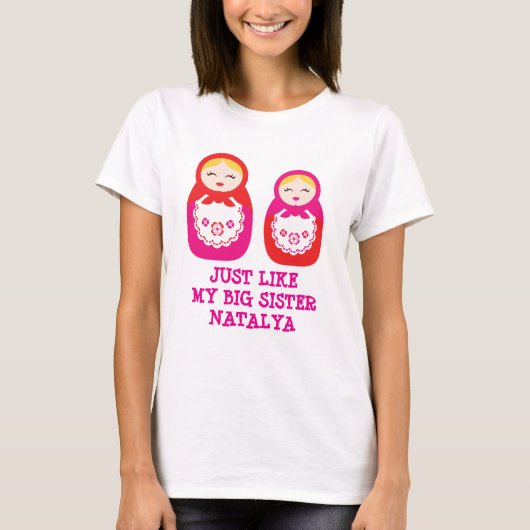 Russische zus poppen roze personaliseren t-shirt (Voorkant)