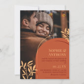 Rust Arch Greenery Foto Fall Wedding Invitation Kaart (Voorkant)