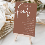 Rust Hand Scripted Table FOUR   gastnamen Kaart<br><div class="desc">Eenvoudige en kleurige tafelnummerkaarten in de roestbruin en wit met de aardtoon maken een elegante verklaring op uw bruiloft of gebeurtenis. Het ontwerp kenmerkt "lijst [aantal]"in een eyecatching mengeling van klassieke serif en handgeschreven manuscript het schrijven, met individuele gastnamen onder. Het ontwerp herhaalt zich aan beide zijden. Afzonderlijk genummerde kaarten...</div>
