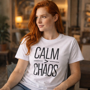 Rust Over Chaos Minimaal T-shirt met Typografie