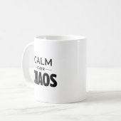 Rust Over Chaos Minimalistische Quote Mok (Voorkant links)