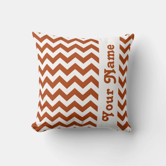Rust Red Safari Chevron met aangepaste tekst Kussen (Voorkant)