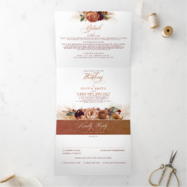 Rust Terracotta Flowers en Pampas Grass Wedding Drieluik Uitnodiging