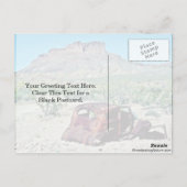 Rusted Antiek auto vóór Butte Briefkaart (Achterkant)