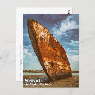 Rusted Shipwreck strandde of strandde op een stran Briefkaart