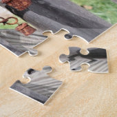 Rusted Wire Sun Face Lawn Decoration on Fence Legpuzzel (Zijkant)