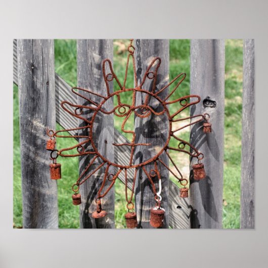 Rusted Wire Sun Face Lawn Decoration on Fence Poster (Voorkant)