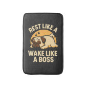 Rusten als een Pug - Wakker worden als een Boos Badmat (Voorkant Verticaal)