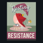 Rusten is mijn weerstand - Retro Style Print<br><div class="desc">"Resting Is My Resistance" viert de stille kracht van het vertragen. Dit retro-moderne poster, geïnspireerd op middeneeuwse vormen en kleuren, toont de kardinaal van verzet die een welverdiende pauze neemt - opgekruld in een gezellige stoel, een kopje iets warms in de buurt en geen to-do-lijst in zicht. Gedempte tonen van...</div>