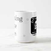 Rustend Bottengezicht – Grappige Schedel Koffie Magische Mok (Midden)