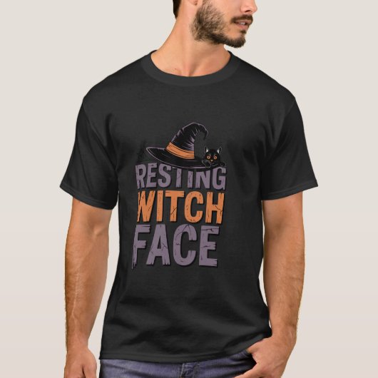 Rustend Heksengezicht Grappige Kat Halloween Pun T-shirt (Voorkant)