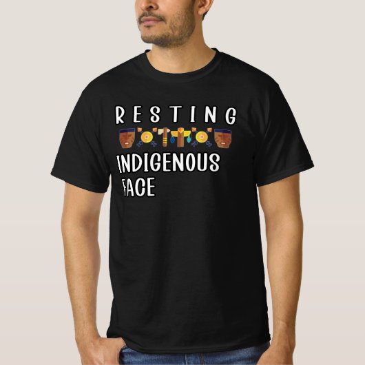 rustend inheems gezicht t-shirt (Voorkant)
