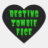 Rustend Zombiegezicht - Grappige Halloween 2022 Hart Sticker (Voorkant)
