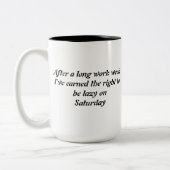 rustgevend weekend tweekleurige koffiemok (Links)