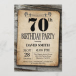 Rustic 70th Birthday Invitation  Wood Kaart<br><div class="desc">Rustic 70th Birthday Invitation with Rustic Wood Background. Retroland. Volwassen verjaardag. Mannelijke Mannen of vrouwen: Birthday. Kinder jongen of meisje Lady Teen Teenage Bday Invite. 13e 15e 16e 18e 21e 30e 40e 50e 60e 70e 80e 90e 100e. Elke leeftijd. Voor verdere aanpassing, te klikken gelieve de knoop "van de Aanpassing...</div>