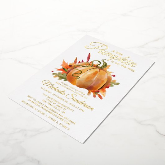 Rustic A Little Pumpkin Herfst Baby shower Folie Uitnodiging (Gedraaid)