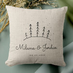 Rustic aanpasbare naamnamen Datum Moderne foto-ing Kussen<br><div class="desc">Robuuste moderne gooien kussen met de naam en datum van een gepersonaliseerd paar,  een sneeuwbalscène in de winter en je favoriete foto op de achterkant. Ideaal voor die eerste kerst samen na te zijn getrouwd of samen naar een nieuw huis te gaan.</div>