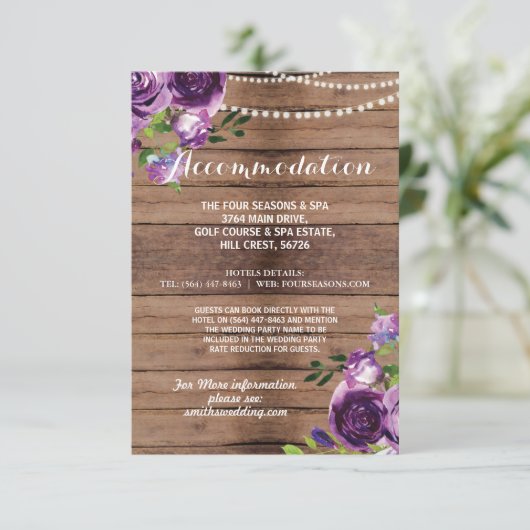 Rustic Accommodation Wedding Paarse houten bloemen Informatiekaartje (Staand voorkant)