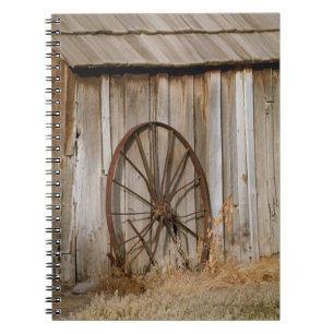 Rustic Americana Wagon Wheel op Old Shed Notitieboek
