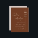 Rustic and Cream Calligraphy Photo Wedding Kaart<br><div class="desc">Nodig uw vrienden en geliefden uit voor een intieme bruiloft met deze eenvoudige minimale trouwuitnodiging in roest en crèmekleurcombinatie met een kalligrafische lettertype dat de namen van de bruid en bruid en de trouwdatums in vetgedrukte lettertypen markeert. Het kenmerkt ook een paar foto bij de rug.</div>