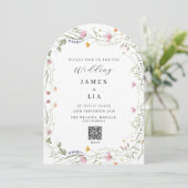 Rustic Arch Wildflower+ RSVP QR code bruiloft Kaart (Staand voorkant)