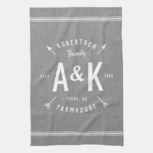 Rustic Arrow Family Monogram Theedoek