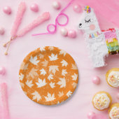 Rustic Autumn Fall Leaves Pattern Papieren Bordje (Feest)