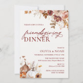 Rustic Autumn Pumpkin Floral Friendsgiving Dinner Kaart (Voorkant)
