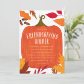 Rustic Autumn Pumpkin Friendsgiving Dinner Kaart (Staand voorkant)